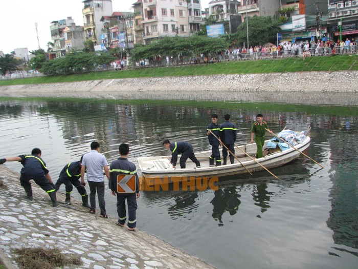 Taxi Group lao thang xuong song To Lich roi chim nghim-Hinh-6